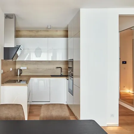 Days - Stylish With Terrace - Parking - Quiet Area * Prag