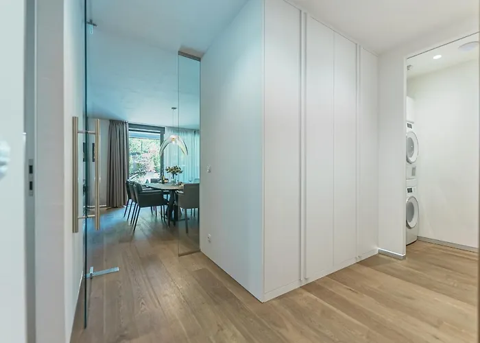 Days - Stylish With Terrace - Parking - Quiet Area